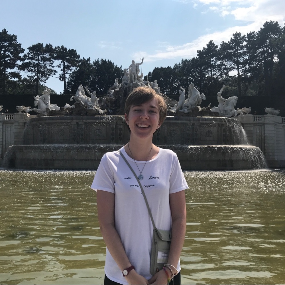 Meet your Posher, Gillian